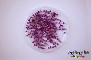 3 mm-es viaszgyöngyök - padlizsán lila