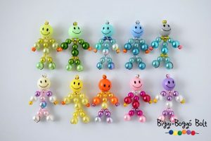 Ötlet - babafejek - színes gyöngybabák