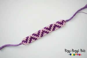 karkötő gömb akrilgyöngyből