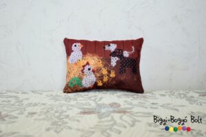 Mini mesepárna kikeltek a gyöngycsibék